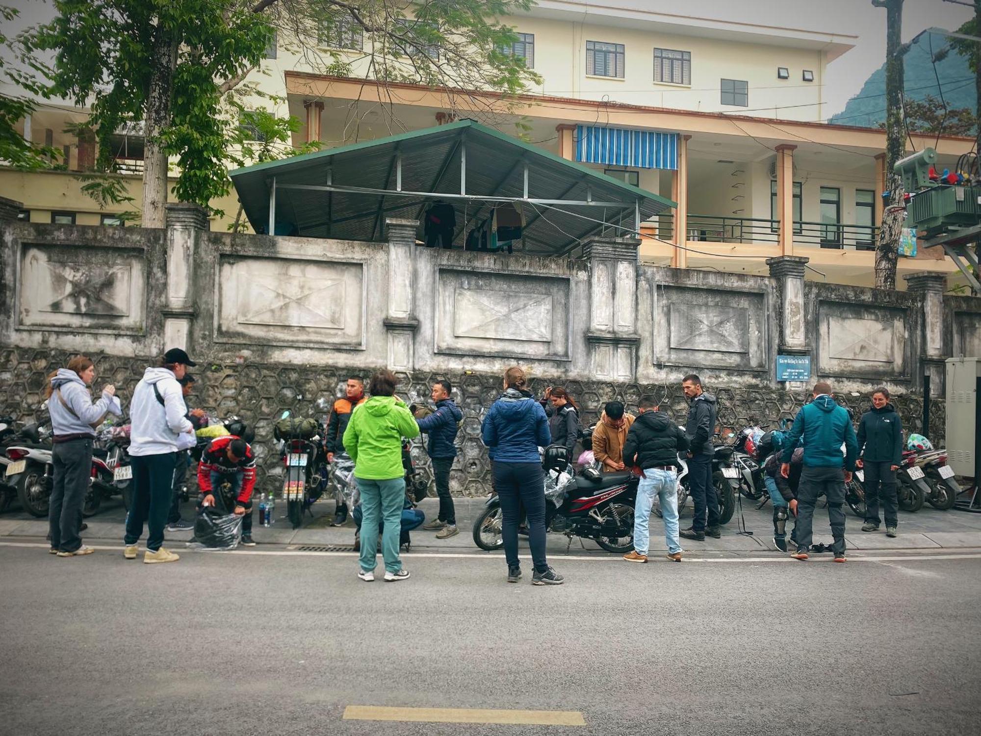 Sun Ha Giang Hotel-Tours-Motorbike Rental Ngoại thất bức ảnh